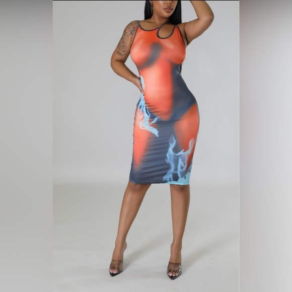 ‼️SNATCHED BODY DRESS‼️ - Picture 1 of 4